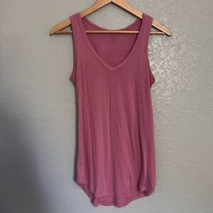 A.n.a A New Approach V Neck Tank Top Women’s Mauve Size XS